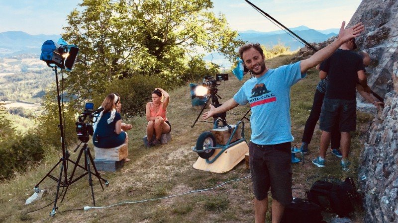 Nans Thomassey et Amande, sur le tournage "Et je choisis de vivre"