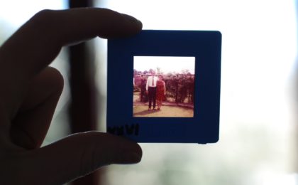 Comment retracer la vie d’un défunt en photos pour un enterrement ?