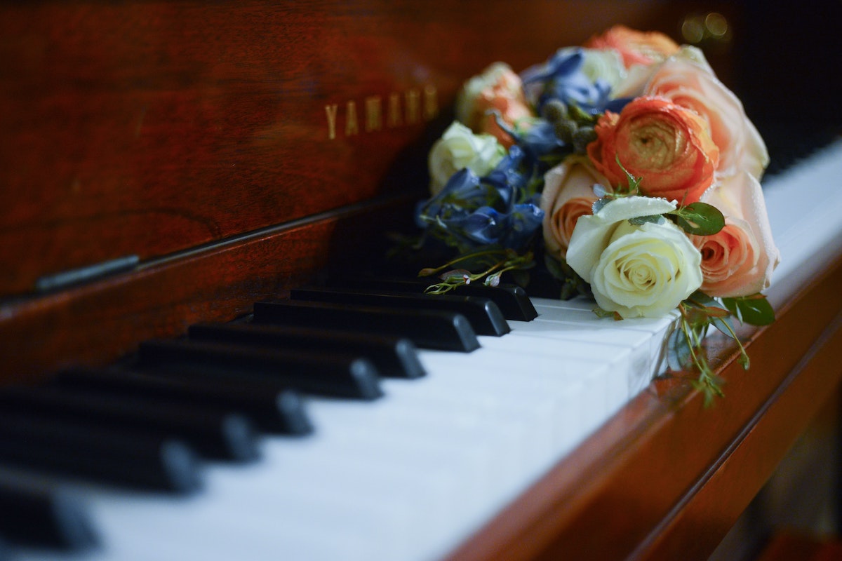 Fleurs de deuil : Comment les choisir les fleurs pour des funérailles ?
