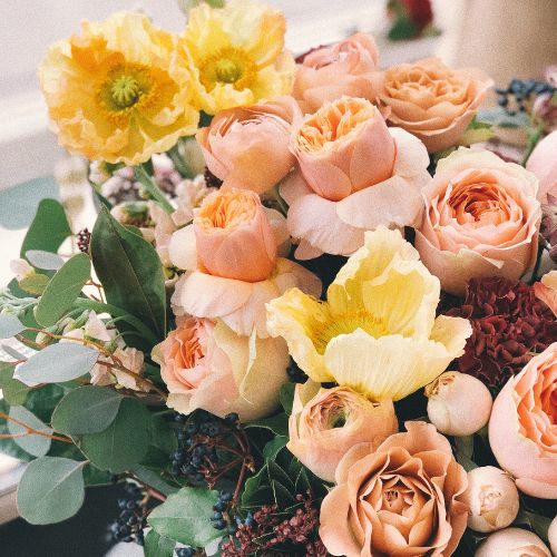 Fleurs deuil et enterrement