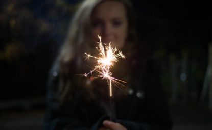Orphelins jeunes adultes : 11 ressources pour vous aider 