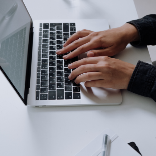 Innovation funéraire et démarches administratives après décès