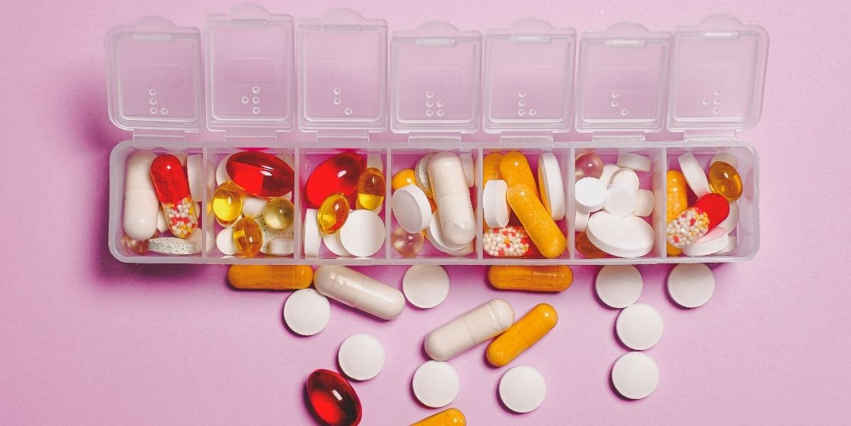 Des essais cliniques sont en cours pour tester l'efficacité de la naltrexone sur le deuil prolongé