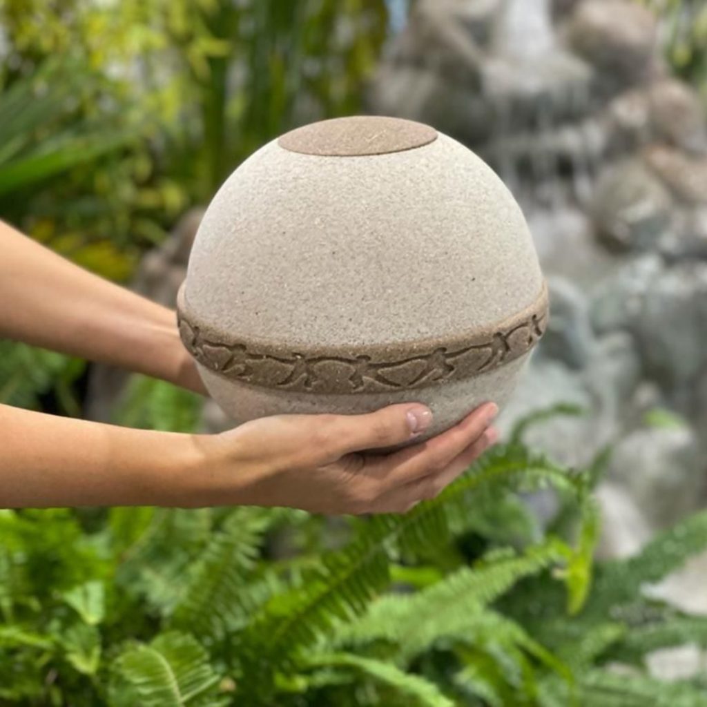 Urne biodégradable : voici tout ce qu'il faut savoir